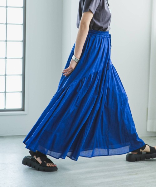 bohmal（ボマール）の「インド綿ボリュームデザインギャザーマキシスカート（スカート・レディース・ライム/ブラック/ロイヤルブルー/オレンジ/ベージュ/レッド・FREE）」の4枚目の写真