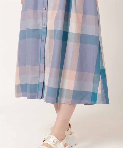 REDYAZEL(レディアゼル)の「レトロチェックワンピース(ワンピース・レディース・オフホワイト/ブルー/グリーン・SMALL/MEDIUM)」の12枚目の写真