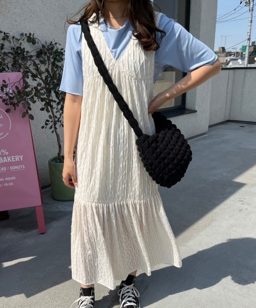 nemne store(ネンネストア)の「【低身長用サイズあり】ジャガードシアーキャミワンピース(ワンピース・レディース・ブルー/アイボリー・SMALL/MEDIUM)」の2枚目の写真