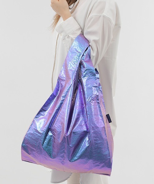 BAGGU（バグー）の「BAGGU Standard Bag メタリック（エコバッグ/サブバッグ・レディース・シルバー/ゴールド/ブルー系その他/シルバー系その他/ライム/ピンクゴールド/ホワイト系その他3/ピンク系その他・FREE）」の4枚目の写真