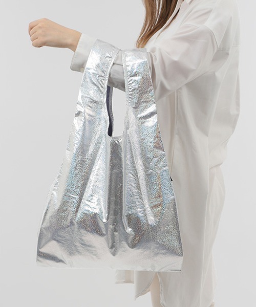BAGGU（バグー）の「BAGGU Standard Bag メタリック（エコバッグ/サブバッグ・レディース・シルバー/ゴールド/ブルー系その他/シルバー系その他/ライム/ピンクゴールド/ホワイト系その他3/ピンク系その他・FREE）」の7枚目の写真