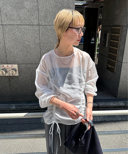 feepur(フェピュール)の「オーガンジードロストブラウス(シャツ/ブラウス・レディース・ブラック/オフホワイト・MEDIUM)」の5枚目の写真