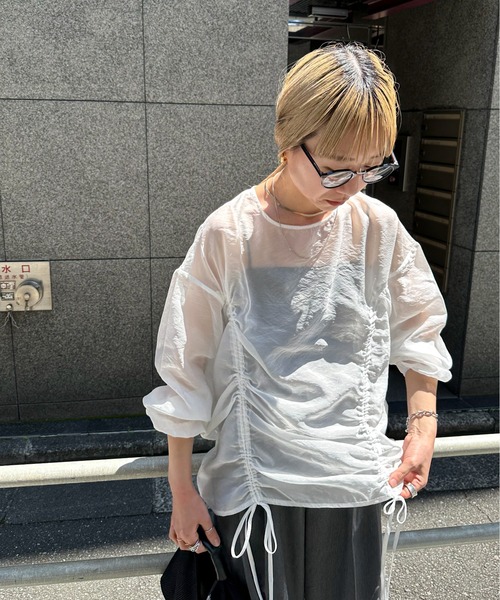 feepur(フェピュール)の「オーガンジードロストブラウス(シャツ/ブラウス・レディース・ブラック/オフホワイト・MEDIUM)」の10枚目の写真