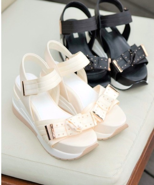 R&E（アールアンドイー）の「【REZOY】リボンストラップスニーカーソールサンダル（サンダル・レディース・ブラック/アイボリー・S/M/L/LL）」の2枚目の写真