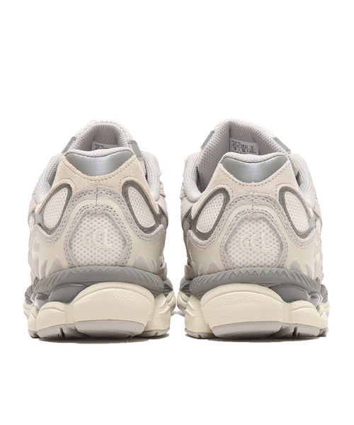 ASICS（アシックス）の「asics GEL-NYC / アシックス ゲル エヌワイシー（スニーカー・メンズ・オフホワイト・27.0cm/28.0cm/26.5cm/27.5cm/26.0cm/25.5cm/25.0cm/29.0cm/28.5cm/24.5cm/24.0cm/23.5cm/23.0cm）」の4枚目の写真