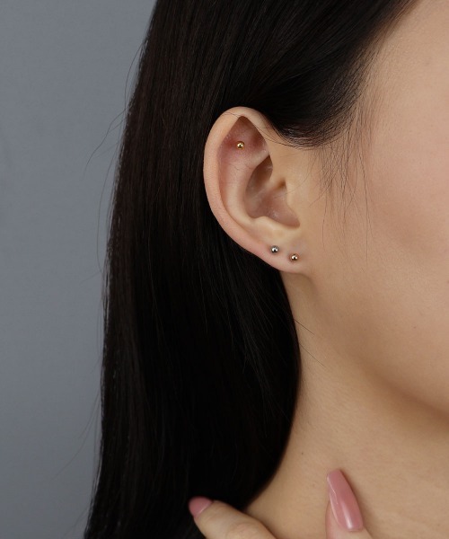 CEMONEMO（セモネモ）の「【金属アレルギー対応】 ミックスカラー メタルボール ミニピアス / サージカルステンレス 316L（ピアス（両耳用）・レディース・シルバー×ゴールド/ゴールド/シルバー/ピンクゴールド・FREE）」の9枚目の写真