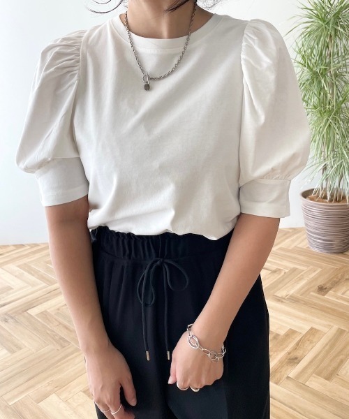 Sugar spoon（シュガースプーン）の「・SUGAR SPOON ギャザーパフTシャツ（Tシャツ/カットソー）」 WEAR