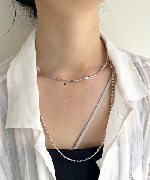 SHENERY（シーナリー）の「【WEB限定】メタルウェーブチョーカー（チョーカー・レディース・ゴールド/シルバー・FREE）」の4枚目の写真