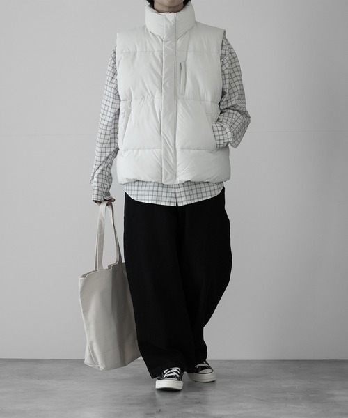 RUUBON（ルーボン）の「【RUUBON】padded volume heat vest / パデッド ボリューム ヒート ベスト（ダウンベスト・メンズ・ブラック/ナチュラル・L/M/S）」の12枚目の写真