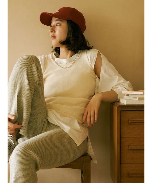 Ungrid（アングリッド）の「ショルダースリットロングスリーブTee（Tシャツ/カットソー・レディース・チャコールグレー/パープル/オフホワイト・FREE）」の10枚目の写真