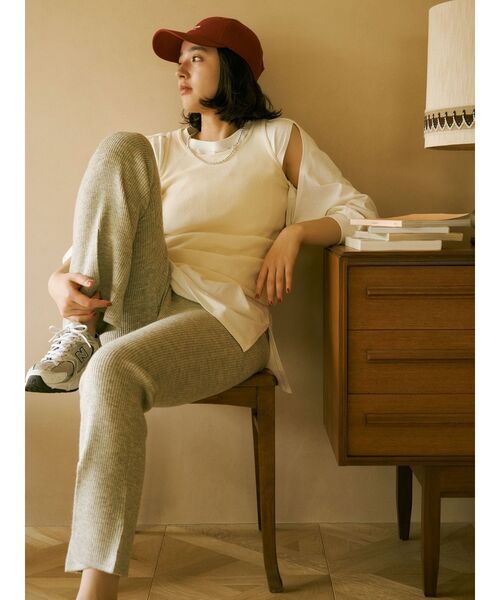 Ungrid（アングリッド）の「ショルダースリットロングスリーブTee（Tシャツ/カットソー・レディース・チャコールグレー/パープル/オフホワイト・FREE）」の19枚目の写真