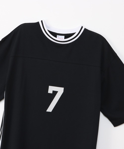 Champion(チャンピオン)の「【Champion/チャンピオン】レディース ワンピース(ワンピース・レディース・ダークグリーン/ホワイト/ブラック・LARGE/MEDIUM)」の15枚目の写真