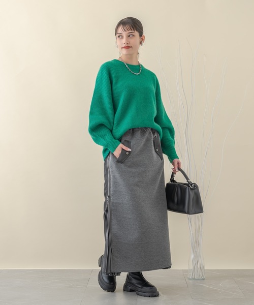 Dignite collier（ディニテコリエ）の「Dignite collier FOXラメクループルオーバー（ニット/セーター・レディース・グリーン/ネイビー/ベージュ・FREE）」の4枚目の写真