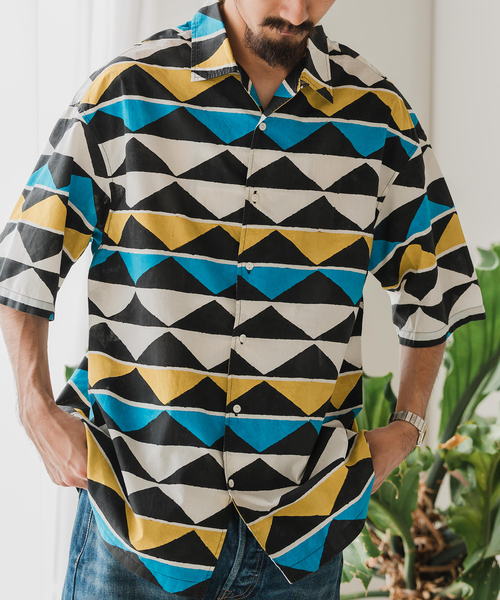 EDIFICE(エディフィス)の「【T'acca / タッカ】ブロックプリント 半袖シャツ(シャツ/ブラウス・メンズ・ブラック系その他/ブラック×ブラック/ブラック/アイボリー/ブラックミックス・MEDIUM/LARGE)」の8枚目の写真