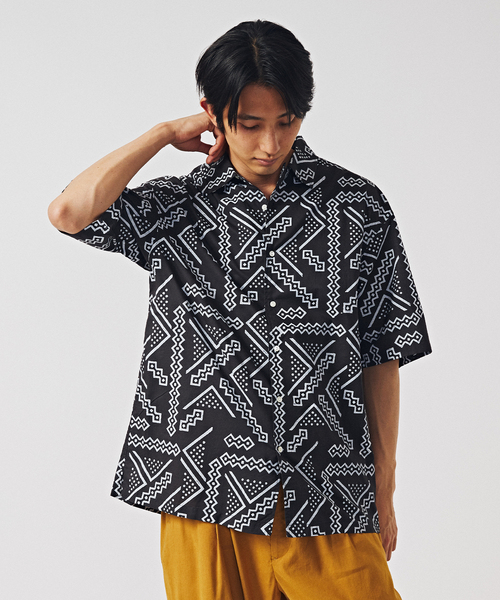 EDIFICE(エディフィス)の「【T'acca / タッカ】ブロックプリント 半袖シャツ(シャツ/ブラウス・メンズ・ブラック系その他/ブラック×ブラック/ブラック/アイボリー/ブラックミックス・MEDIUM/LARGE)」の14枚目の写真