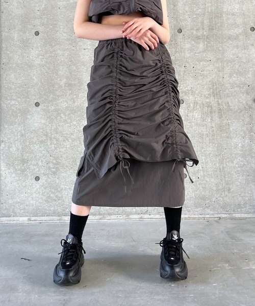 PAGEBOY（ページボーイ）の「ダブルレイヤードスカート（スカート・レディース・オフホワイト/チャコールグレー・FREE）」の3枚目の写真
