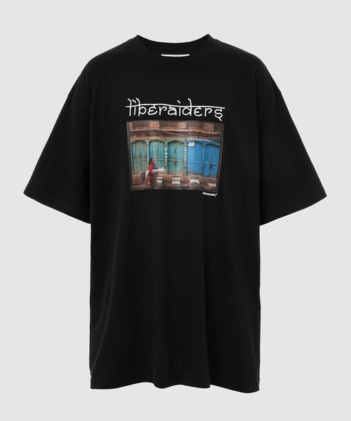 Liberaiders(リベレイダース)の「MAW WORLD TOUR TEE KATHMANDU NEPAL(Tシャツ/カットソー・メンズ・ブラック/ホワイト・XL/L/M/S)」の1枚目の写真