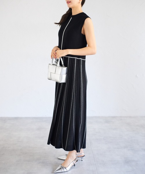 tocco closet(トッコ クローゼット)の「【ZOZO限定】配色ノースリーブニットワンピース(ワンピース・レディース・グレー系その他/ブラック×ホワイト/ブルー系その他・M)」の20枚目の写真