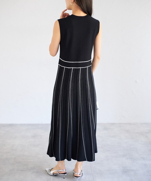 tocco closet(トッコ クローゼット)の「【ZOZO限定】配色ノースリーブニットワンピース(ワンピース・レディース・グレー系その他/ブラック×ホワイト/ブルー系その他・M)」の21枚目の写真