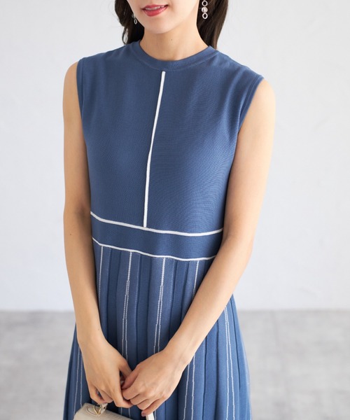 tocco closet(トッコ クローゼット)の「【ZOZO限定】配色ノースリーブニットワンピース(ワンピース・レディース・グレー系その他/ブラック×ホワイト/ブルー系その他・M)」の16枚目の写真
