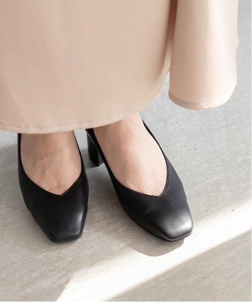 RANDA（ランダ）の「走れる美脚パンプス スクエアトゥ×Vカット（パンプス・レディース・ブラック/ベージュ/アイボリー・23/24/25/22/25.5/22.5/24.5/23.5）」の7枚目の写真
