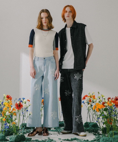 SENSE OF PLACE by URBAN RESEARCH（センスオブプレイスバイアーバンリサーチ）の「hxcyyd × SOP　フラワーパッチワイドデニム(UNISEX)（デニムパンツ・メンズ・インディゴブルー/ブラック・MEDIUM/LARGE）」の12枚目の写真