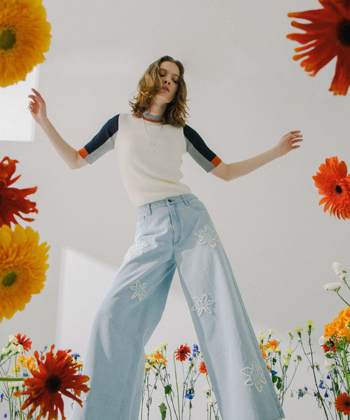 お値下げ済み‼️【POPPY】花柄デニムパンツ S Gold flower denim tunic