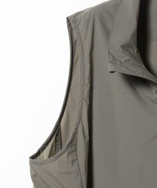 B:MING by BEAMS(ビーミングバイビームス)の「ライトナイロン ベスト(ベスト・メンズ・ブラック/グリーン系その他・MEDIUM/LARGE/SMALL)」の18枚目の写真