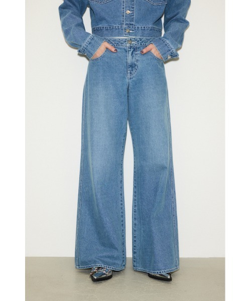 THROW by SLY（スローバイスライ）の「THROW L/W LOOSE LEG PT-C ローウエスト ルーズ レッグ パンツ シー（デニムパンツ・レディース・ライトブルー・0/1）」の3枚目の写真