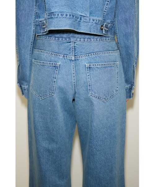 THROW by SLY（スローバイスライ）の「THROW L/W LOOSE LEG PT-C ローウエスト ルーズ レッグ パンツ シー（デニムパンツ・レディース・ライトブルー・0/1）」の7枚目の写真