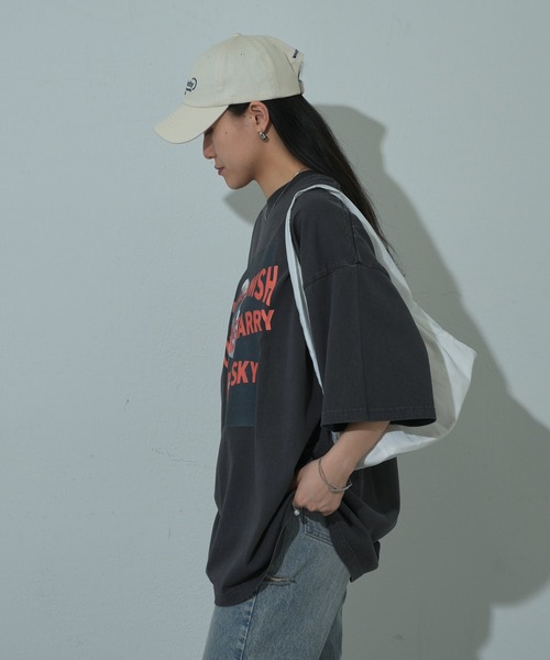 COLONY 2139（コロニートゥーワンスリーナイン）の「インクジェットプリントTシャツ（Tシャツ/カットソー・レディース・オフホワイト/チャコールグレー・FREE）」の12枚目の写真