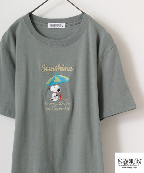 PEANUTS（ピーナッツ）の「PEANUTS 刺繍半袖Tシャツ（Tシャツ/カットソー・メンズ・ホワイト系/ブラック系/ライトピンク/ライトカーキ/杢グレー/オフホワイト/ベージュ/ブラック/レッド/カーキ系・LL/M/L）」の8枚目の写真