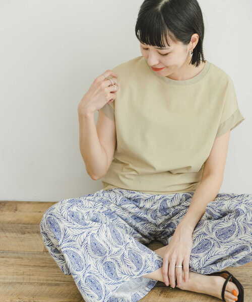 ITEMS URBANRESEARCH(アイテムズ アーバンリサーチ)の「バックタックフレンチプルオーバー(Tシャツ/カットソー・レディース・ホワイト/ブラック/カーキ/ライトベージュ/キャメル・FREE)」の19枚目の写真