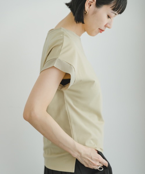 ITEMS URBANRESEARCH(アイテムズ アーバンリサーチ)の「バックタックフレンチプルオーバー(Tシャツ/カットソー・レディース・ホワイト/ブラック/カーキ/ライトベージュ/キャメル・FREE)」の20枚目の写真