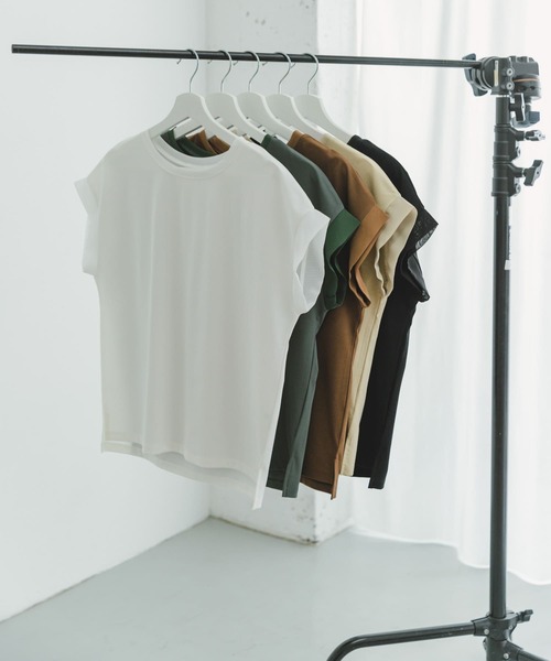 ITEMS URBANRESEARCH（アイテムズ アーバンリサーチ）の「バックタックフレンチプルオーバー（Tシャツ/カットソー・レディース・ホワイト/ブラック/カーキ/ライトベージュ/キャメル・FREE）」の20枚目の写真