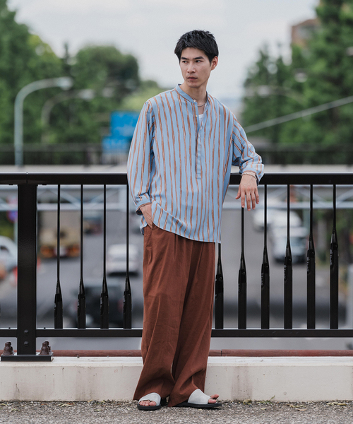 EDIFICE（エディフィス）の「ストライプ ドレーピー 8分袖 バンドカラープルオーバーシャツ（シャツ/ブラウス・メンズ・サックスブルー/ブラック・LARGE/MEDIUM）」の19枚目の写真