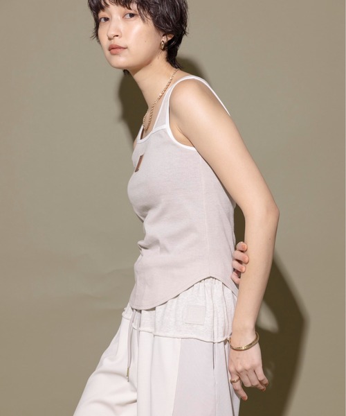 Eimee Law（エイミーロウ）の「パーツポイント2WAYリブタンク（タンクトップ・レディース・オフホワイト/ブラック/ダークグレー/ライトベージュ・38）」の12枚目の写真