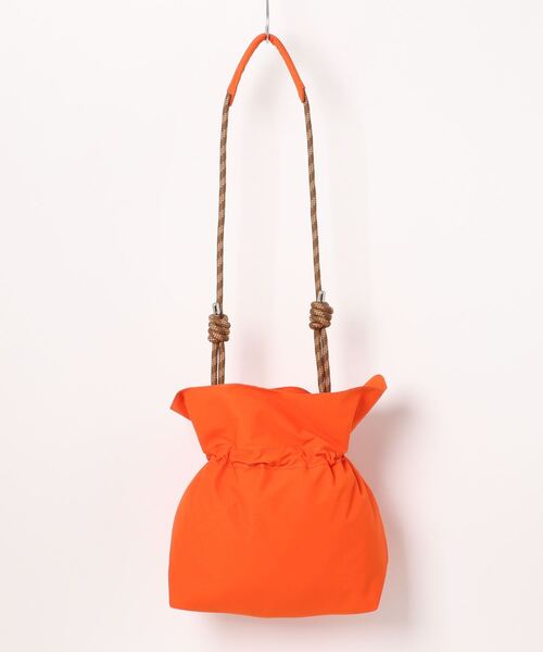 ACCOMMODE（アコモデ）の「ドロストキンチャクバッグ（ショルダーバッグ・レディース・オレンジ/ブラック/アイボリー・FREE）」の21枚目の写真