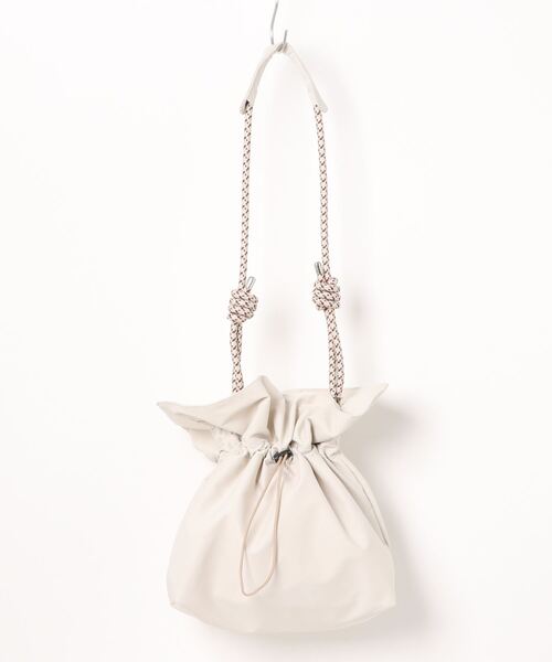 ACCOMMODE（アコモデ）の「ドロストキンチャクバッグ（ショルダーバッグ・レディース・オレンジ/ブラック/アイボリー・FREE）」の18枚目の写真