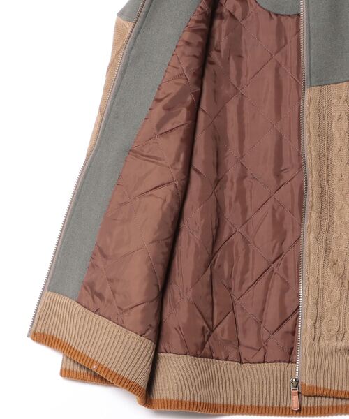 KRIFF MAYER Lady's Collection（クリフメイヤーレディースコレクション）の「肩切替ケーブルニットJK（ノーカラージャケット・レディース・ナチュラル/グレー/ベージュ/グリーン・MEDIUM/LARGE）」の8枚目の写真