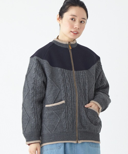 KRIFF MAYER Lady's Collection（クリフメイヤーレディースコレクション）の「肩切替ケーブルニットJK（ノーカラージャケット・レディース・ナチュラル/グレー/ベージュ/グリーン・MEDIUM/LARGE）」の18枚目の写真