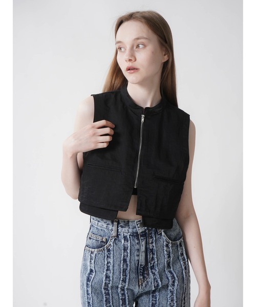 :ETHROF(イーサオブ)の「NYLON SHORT VEST(ベスト・レディース・ブラック/カーキ・FREE)」の4枚目の写真