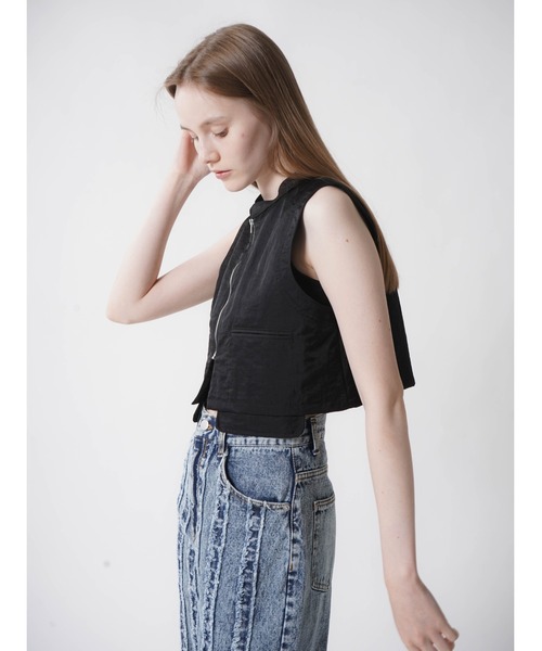 :ETHROF(イーサオブ)の「NYLON SHORT VEST(ベスト・レディース・ブラック/カーキ・FREE)」の5枚目の写真