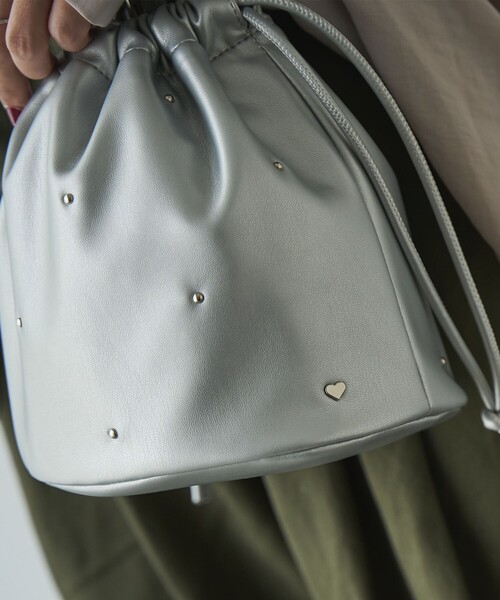 coen（コーエン）の「スタッズキンチャクショルダーバッグ（ショルダーバッグ・レディース・シルバー/ブラック・FREE）」の6枚目の写真