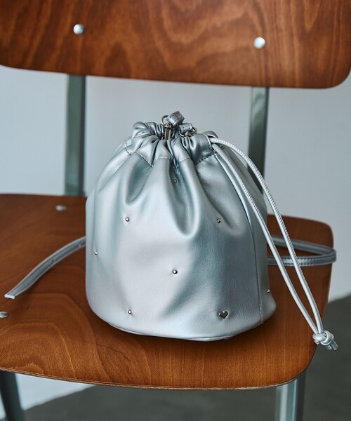 coen（コーエン）の「スタッズキンチャクショルダーバッグ（ショルダーバッグ・レディース・シルバー/ブラック・FREE）」の7枚目の写真