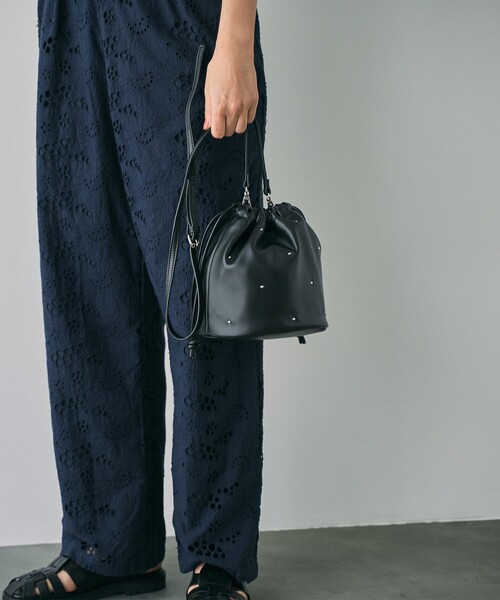 coen（コーエン）の「スタッズキンチャクショルダーバッグ（ショルダーバッグ・レディース・シルバー/ブラック・FREE）」の14枚目の写真