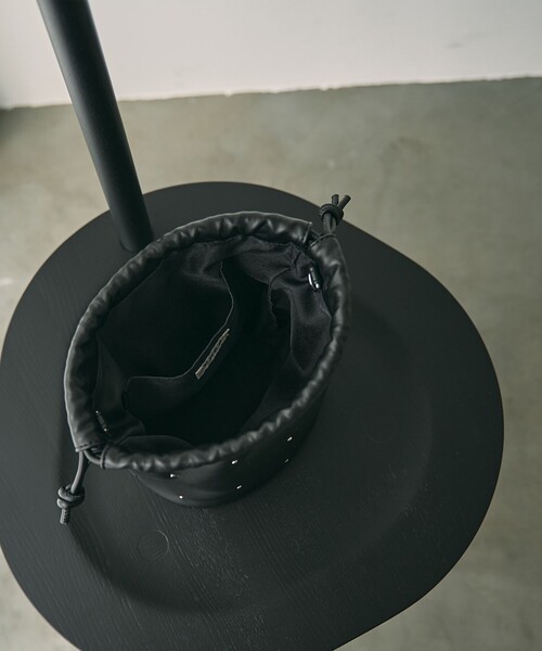 coen（コーエン）の「スタッズキンチャクショルダーバッグ（ショルダーバッグ・レディース・シルバー/ブラック・FREE）」の17枚目の写真