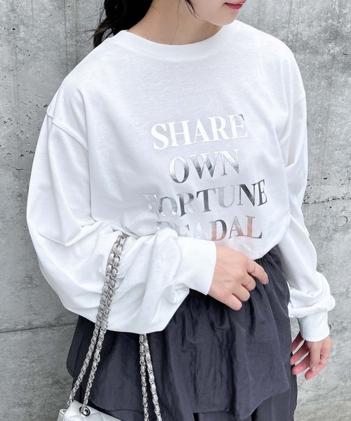INGNI(イング)の「箔プリントロゴロングTシャツ(Tシャツ/カットソー・レディース・ホワイト×シルバー/ライトグレー系8/ブラック×シルバー・M)」の18枚目の写真