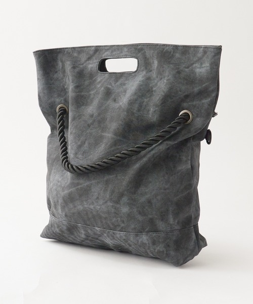 Theater code(シアターコード)の「【15%OFF】dyed pattern fake leather bag / ダイド パターン フェイクレザー バッグ 2026年春夏(ショルダーバッグ・メンズ・グレー・FREE)」の11枚目の写真