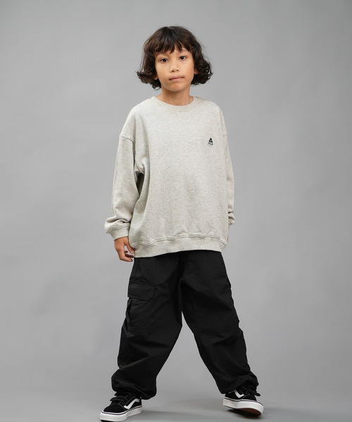 POLeR(ポーラー)の「POLER/ポーラー キッズ スウェット DESI LTD PL ムラサキBOYSトレーナー 249MCV0029(スウェット・キッズ・グレー/カーキ・130cm/140cm/150cm/160cm)」の7枚目の写真